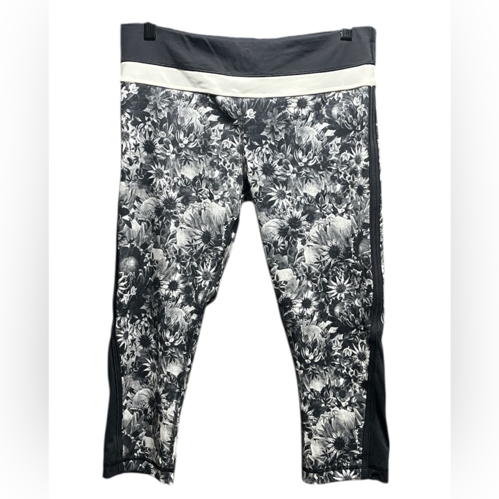 Lululemon Athletica Black and White Floral Leggings - Picture 1 of 5